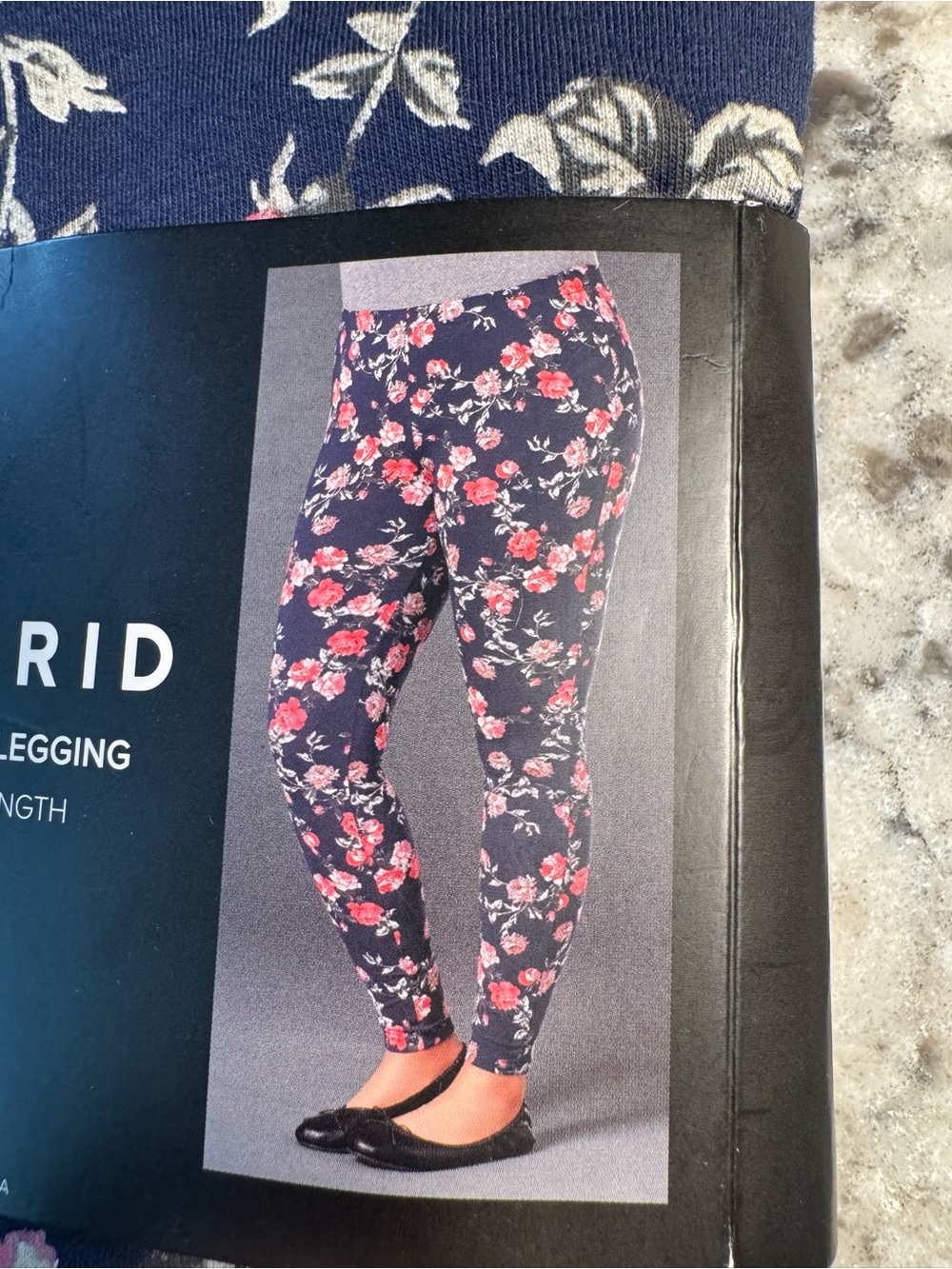 Torrid Womens Navy Leggings with Floral Print